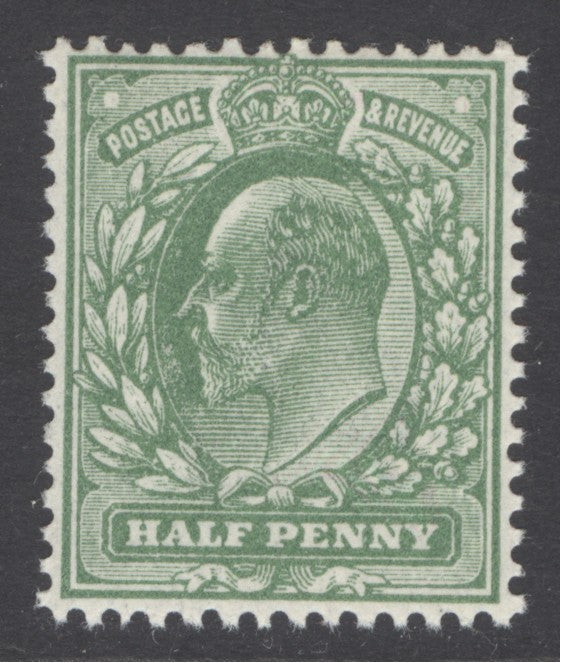 SG 271 ½d deep bright green. A fine fresh unmounted mint example Spec M3(7) CAT £575