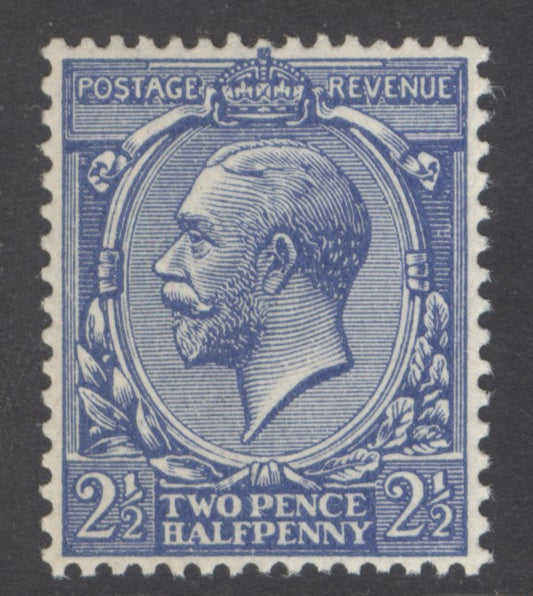 SG 371a Spec N21(4)c 2½d bright blue, watermark reversed.  Fine unmounted mint CAT £95. RPS cert when in a block of 6